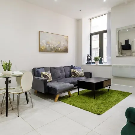 Modern Centre Ground Floor - 6